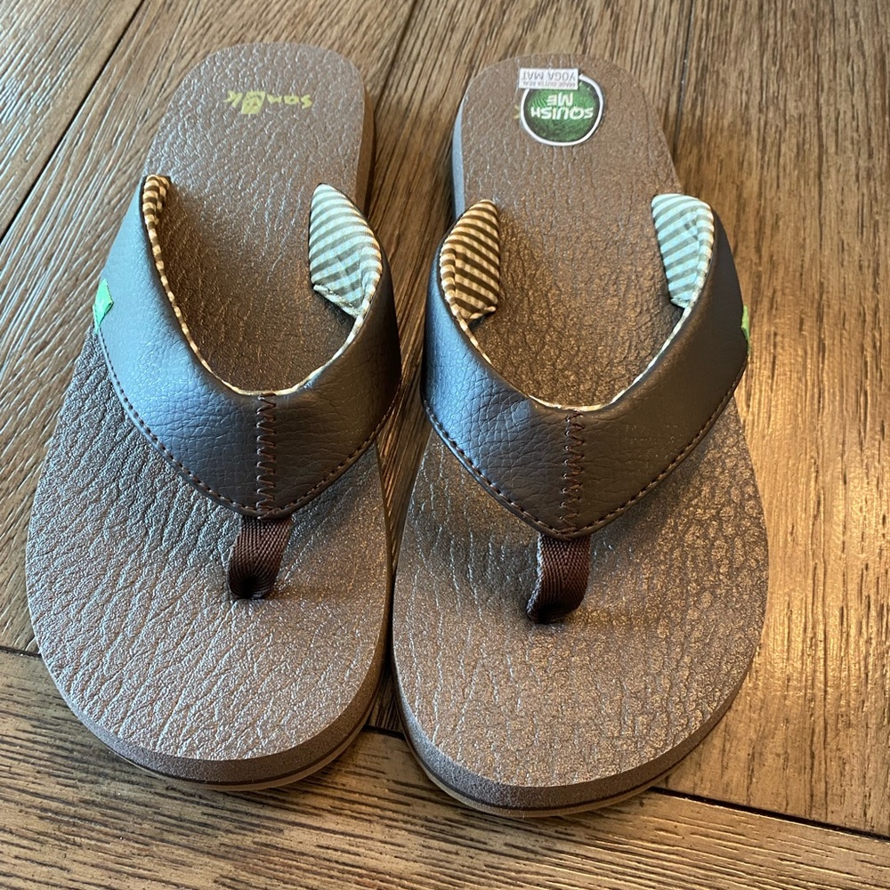 Womens sanuk flip flops